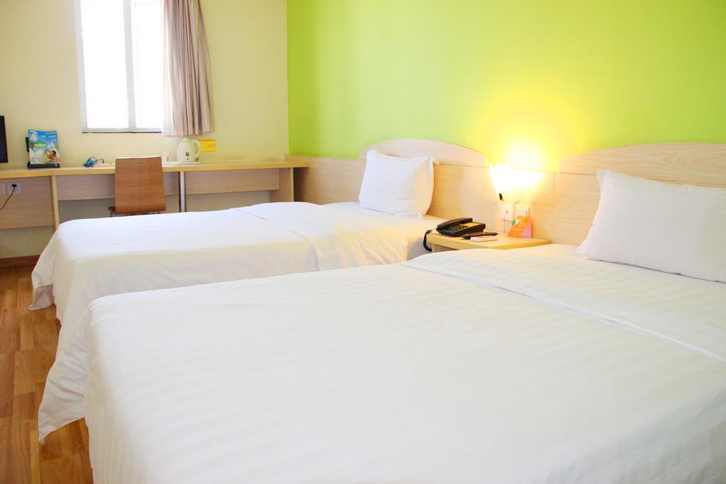 7Days Inn Beijing Liujiayao Station Exterior photo